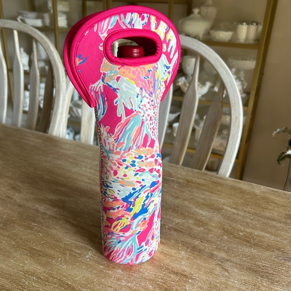 Lily Pulitzer Wine Bag - Picture 4 of 5